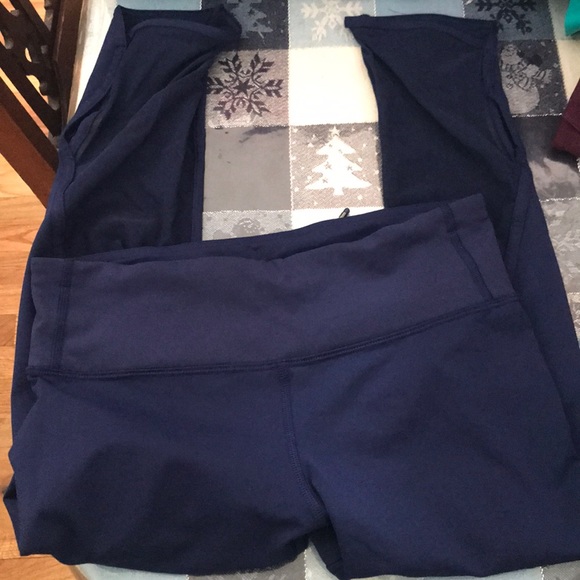lululemon athletica Pants - Navy blue seek the heat crops